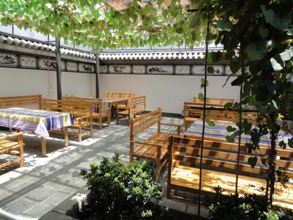 Dali Four Season Flower Inn Дали Экстерьер фото